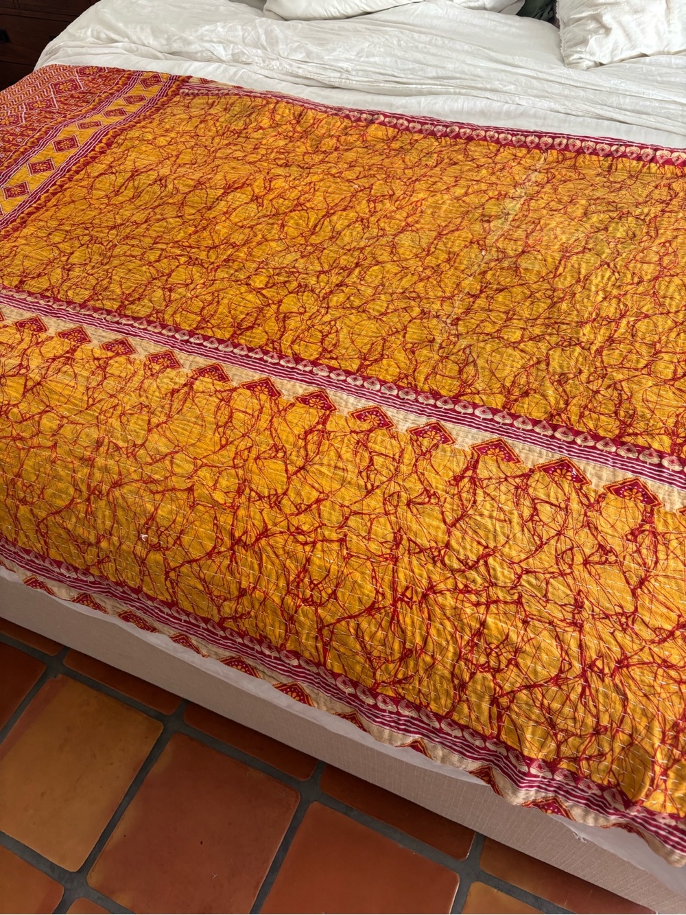 Anthropologie Artisan hand stitched Woven Red Kantha throw - Picture 5 of 5